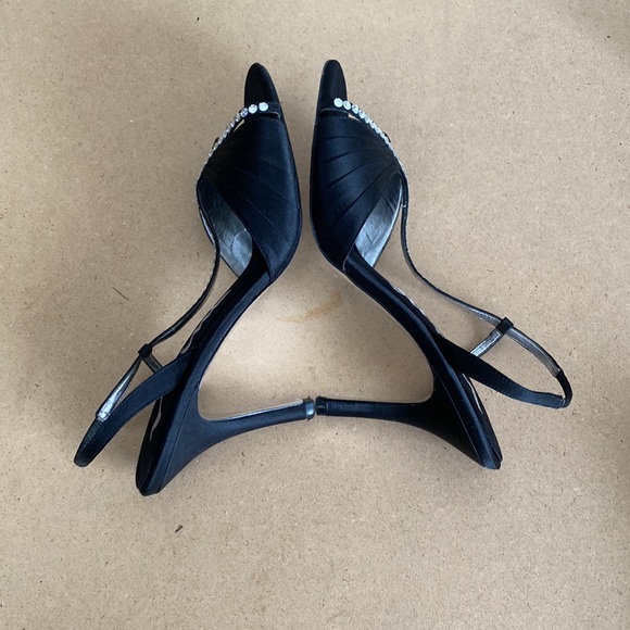 Nina Leather Sole Satin Fabric Upper with Diamonds Detail. Size 8 - Picture 7 of 9